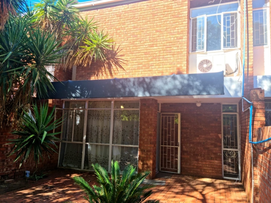3 Bedroom Property for Sale in Belgravia Northern Cape